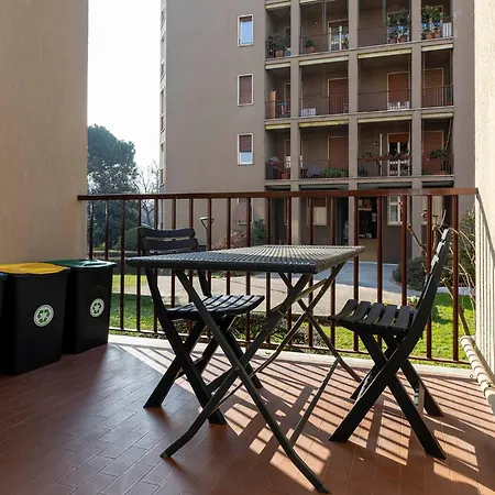 Emerald Bgy Charme 아파트 *